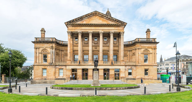Elior at Work gewinnt 5-Jahres-Catering- und Hospitality-Vertrag über rund 4 Mio. £ bei Paisley Town Hall — Bars, Hochzeiten, Konferenzen, Civic Events unter einem Betreiber