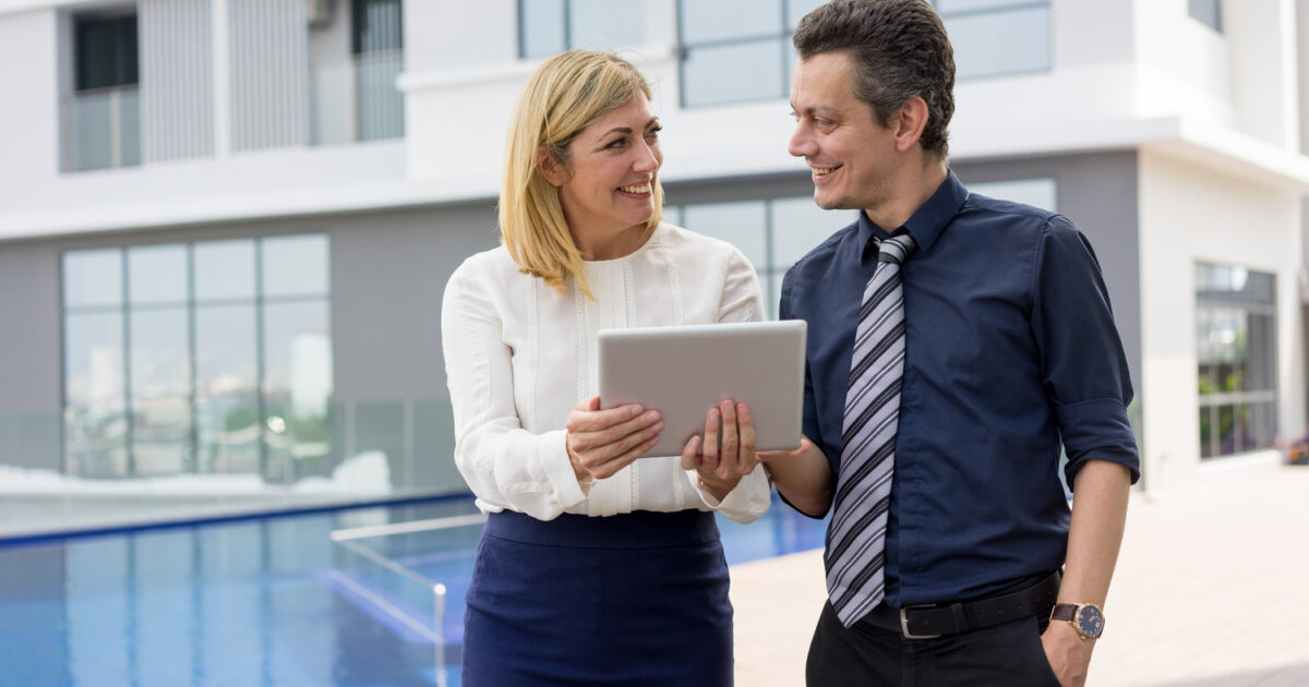 Facility Manager in Spanien werden: Qualifikationsanforderungen und Karrierewege